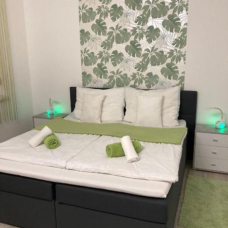 Frezia Apartman Makó Екстериор снимка